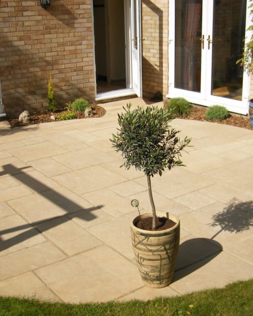 Worn Limestone Paving - Image 2